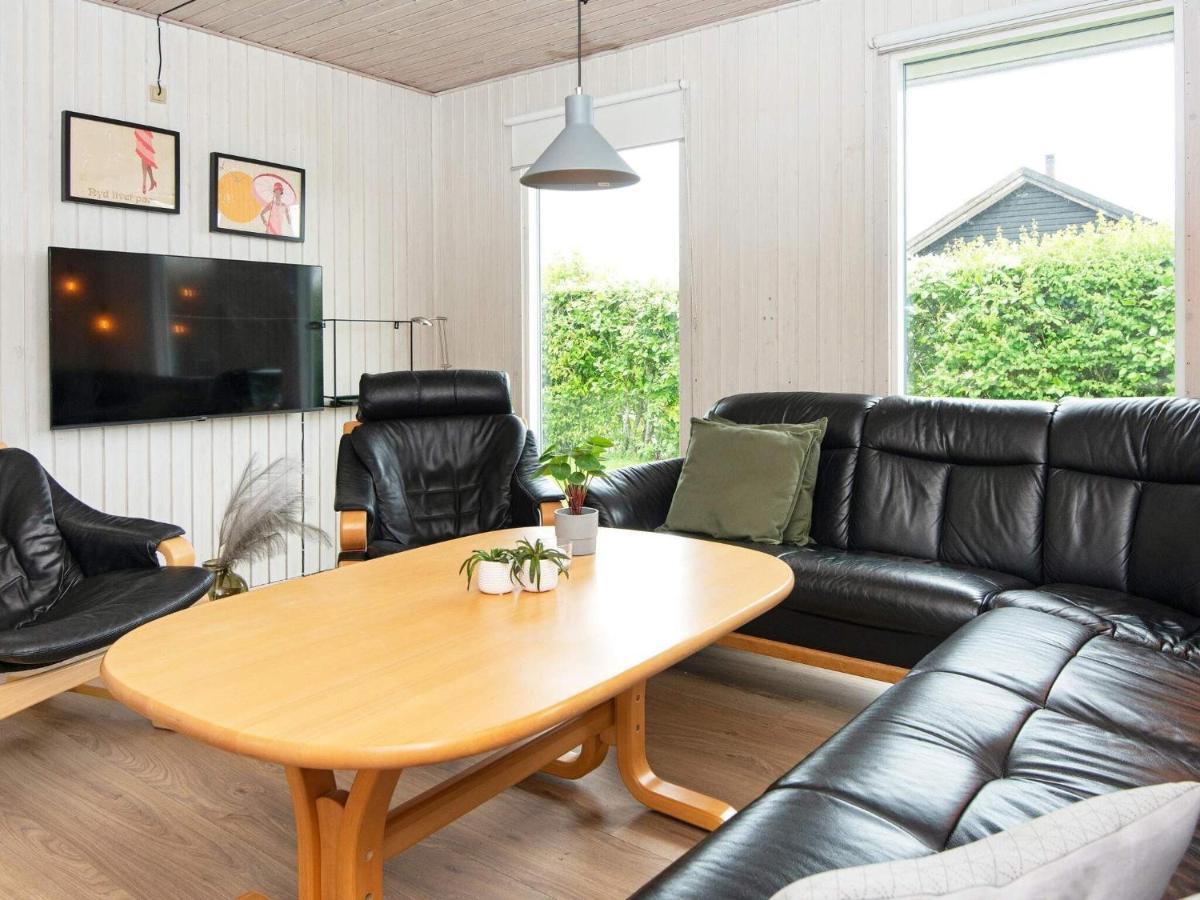 9 Person Holiday Home In Juelsminde Sonderby  Eksteriør billede