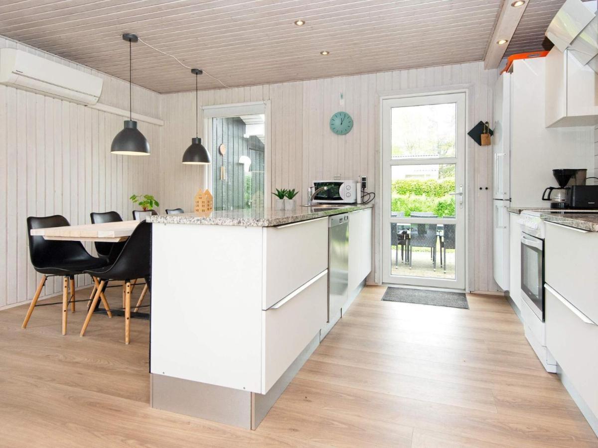 9 Person Holiday Home In Juelsminde Sonderby  Eksteriør billede