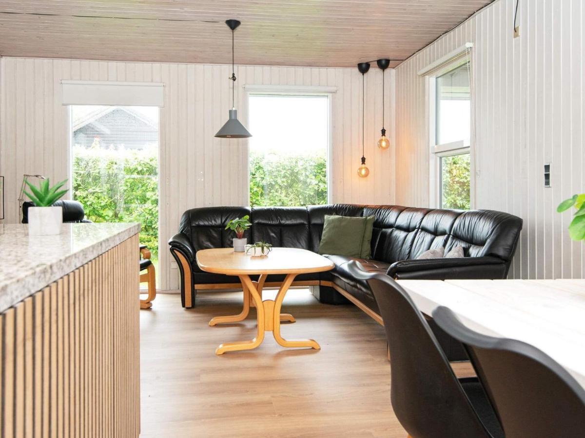 9 Person Holiday Home In Juelsminde Sonderby  Eksteriør billede